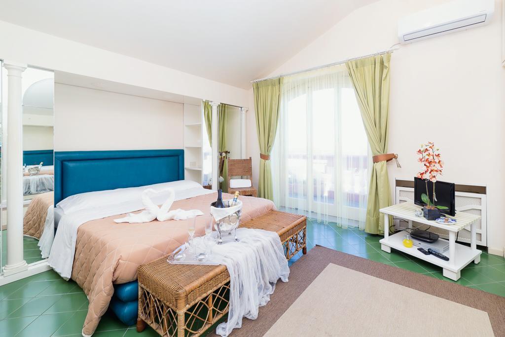 I Giardini Di Giano Bed & Breakfast Torre di Faro Екстериор снимка
